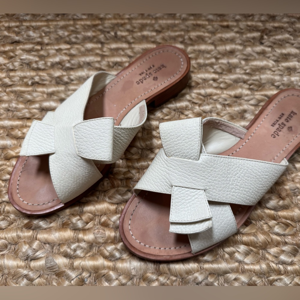Kate Spade Duo Slide Sandals in White, size 9